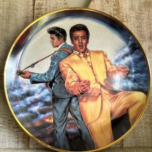 Elvis Presley Rockin’ in the Moonlight collector’s plate Elvis Remembered